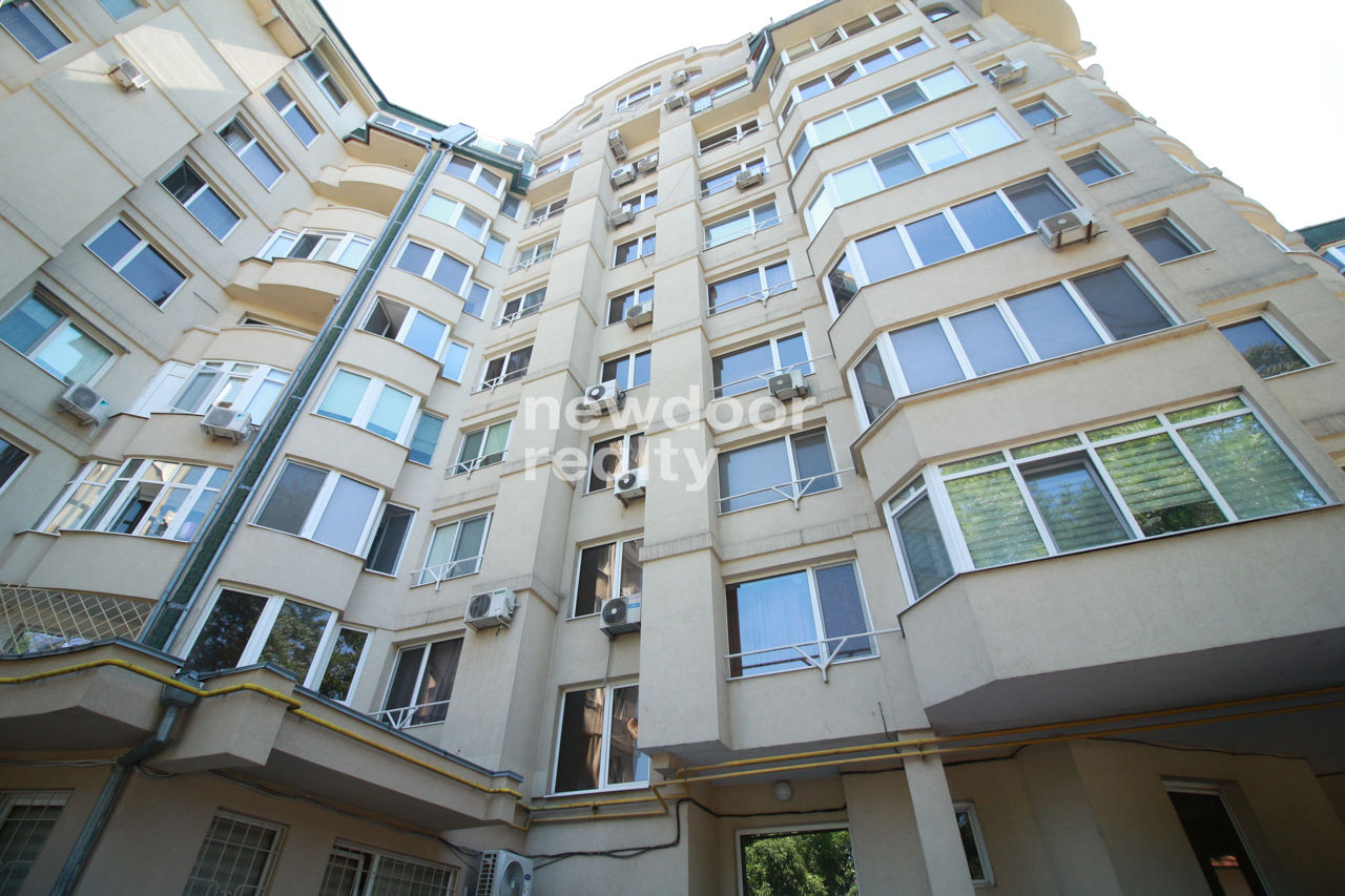 Apartament cu 5 camere sau mai multe, 300 m², Centru, Chișinău foto 19