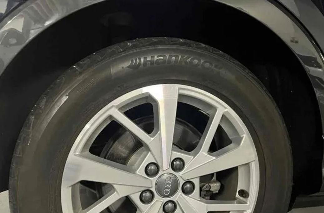 Audi Q3 foto 3