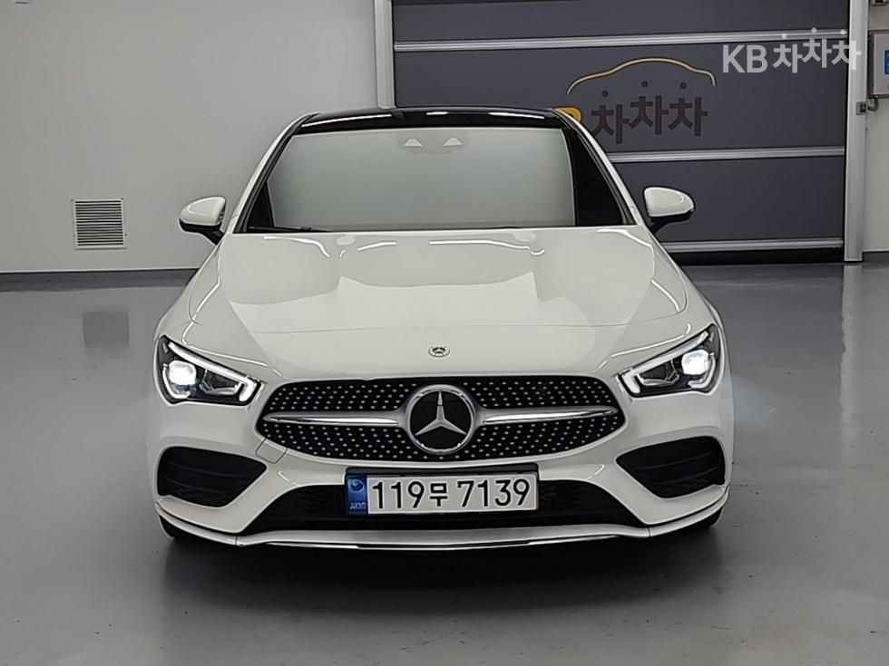 Mercedes CLA фото 0