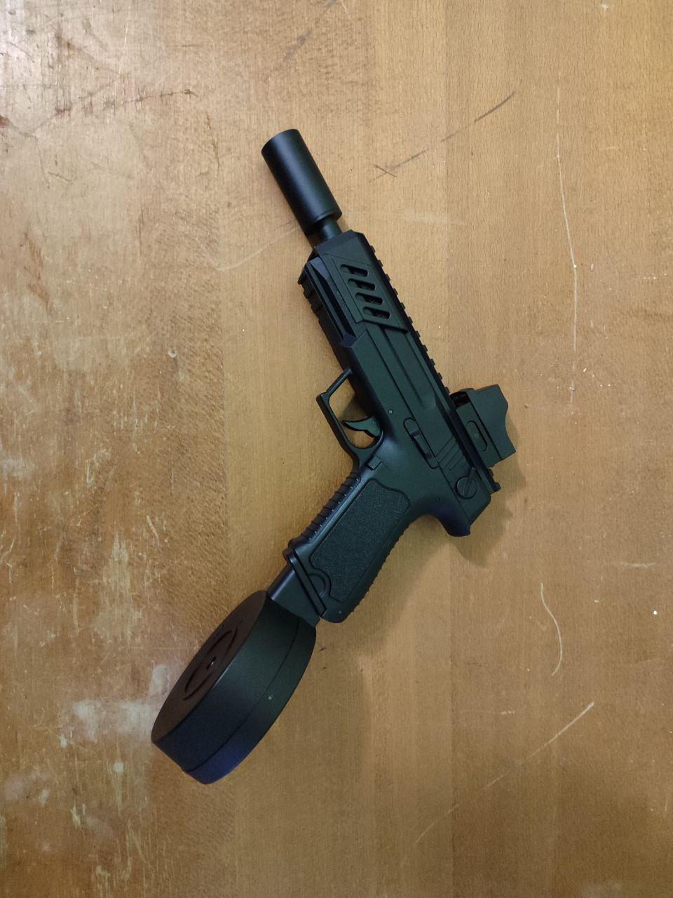 Replica airsoft pistol CM.127 CYMA foto 1