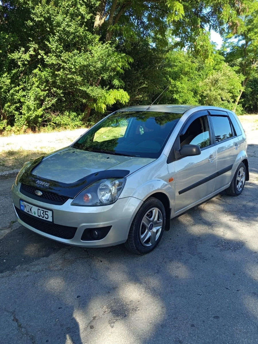 Ford Fiesta foto 0