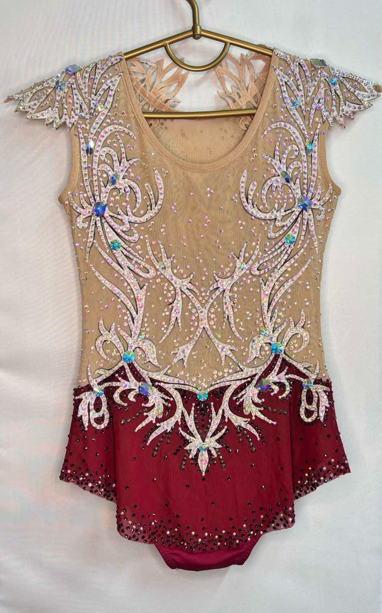 Costum pentru gimnastică ritmică foto 2