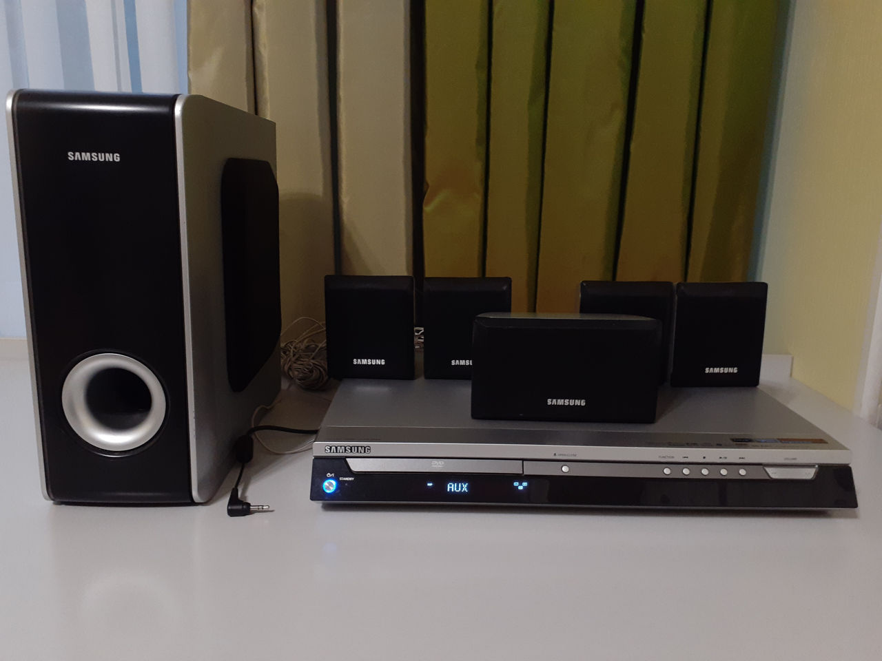 Samsung HTP10 Home Cinema