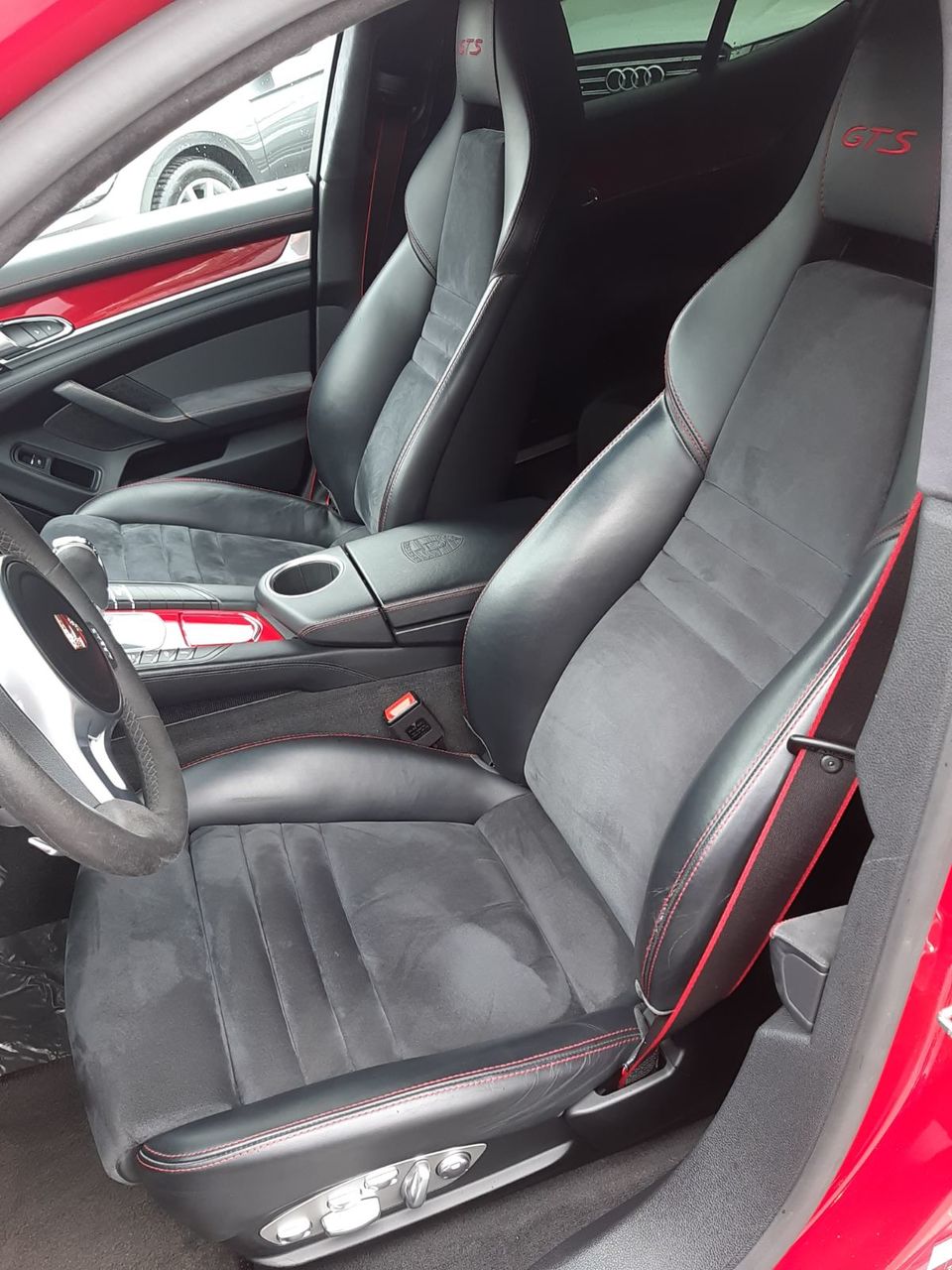 Porsche Panamera foto 8
