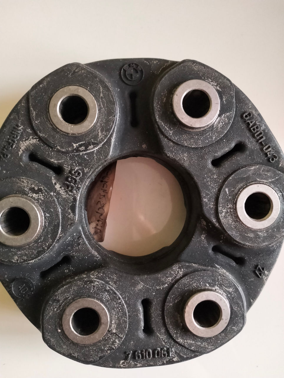 Эластичная муфта  оригинальная новая БМВ, F10, F11, F07,F01, G30.  2.0d, 2.5d, 3.0d, 3.5d, 2.8i, 3.5 фото 1