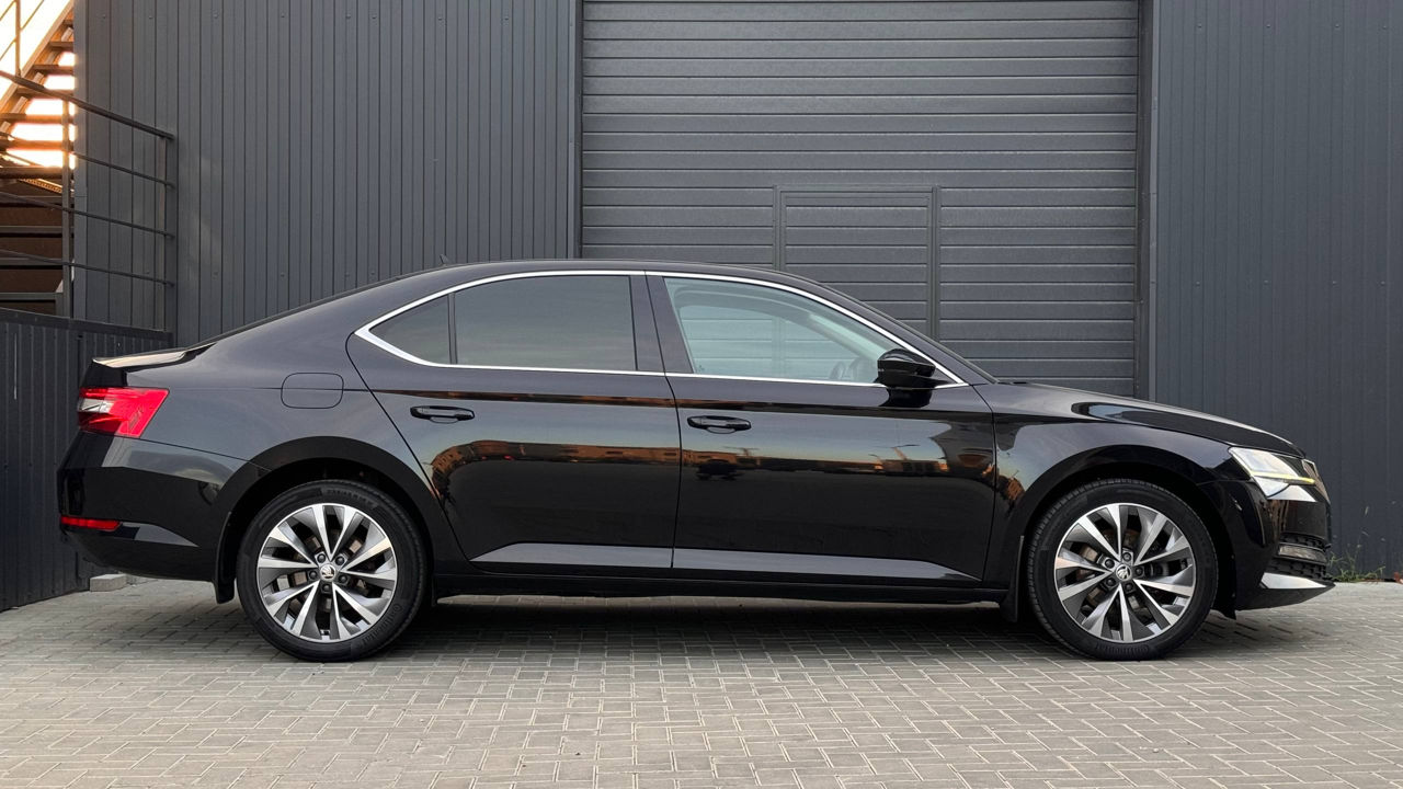 Skoda Superb фото 2