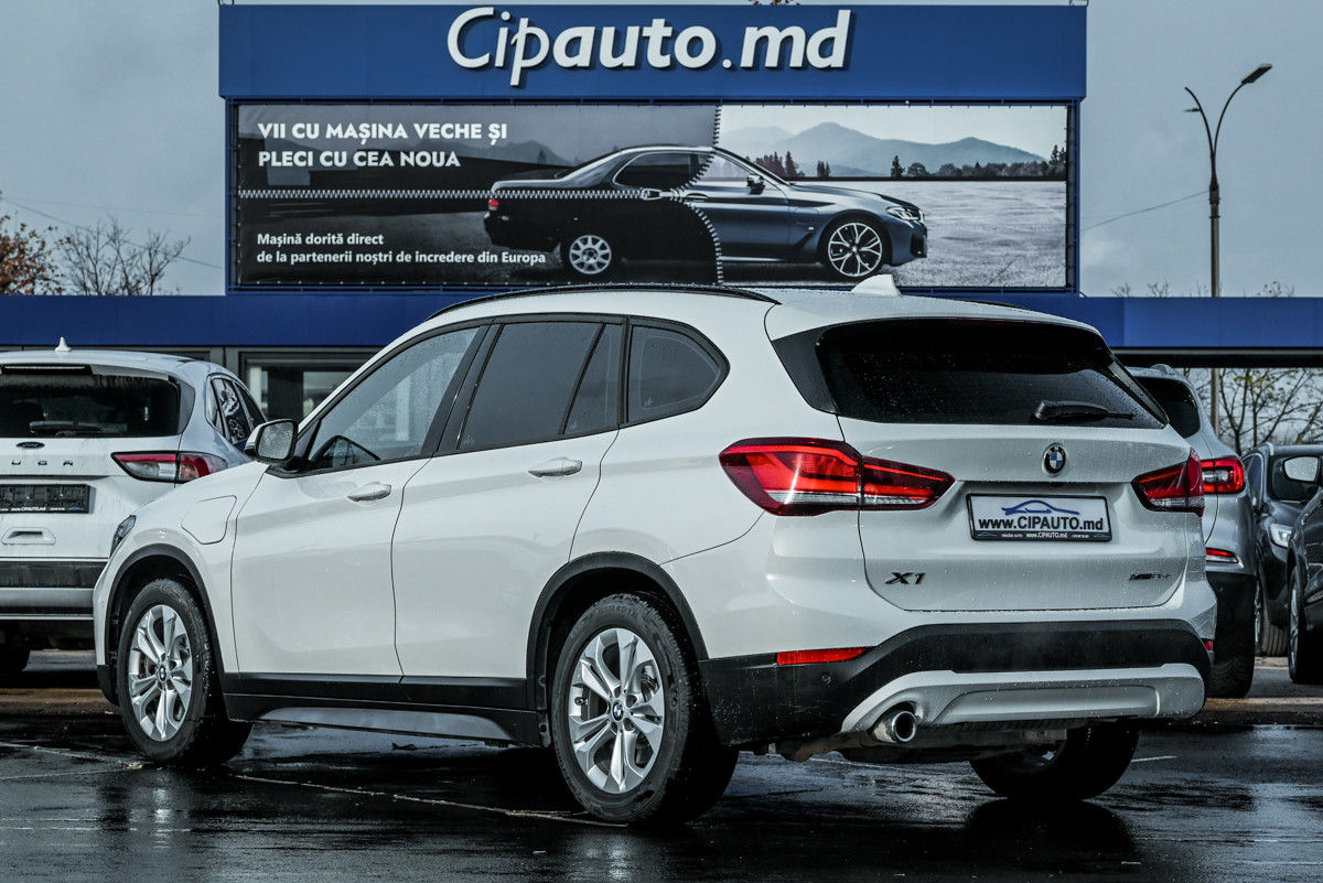 BMW X1 foto 1