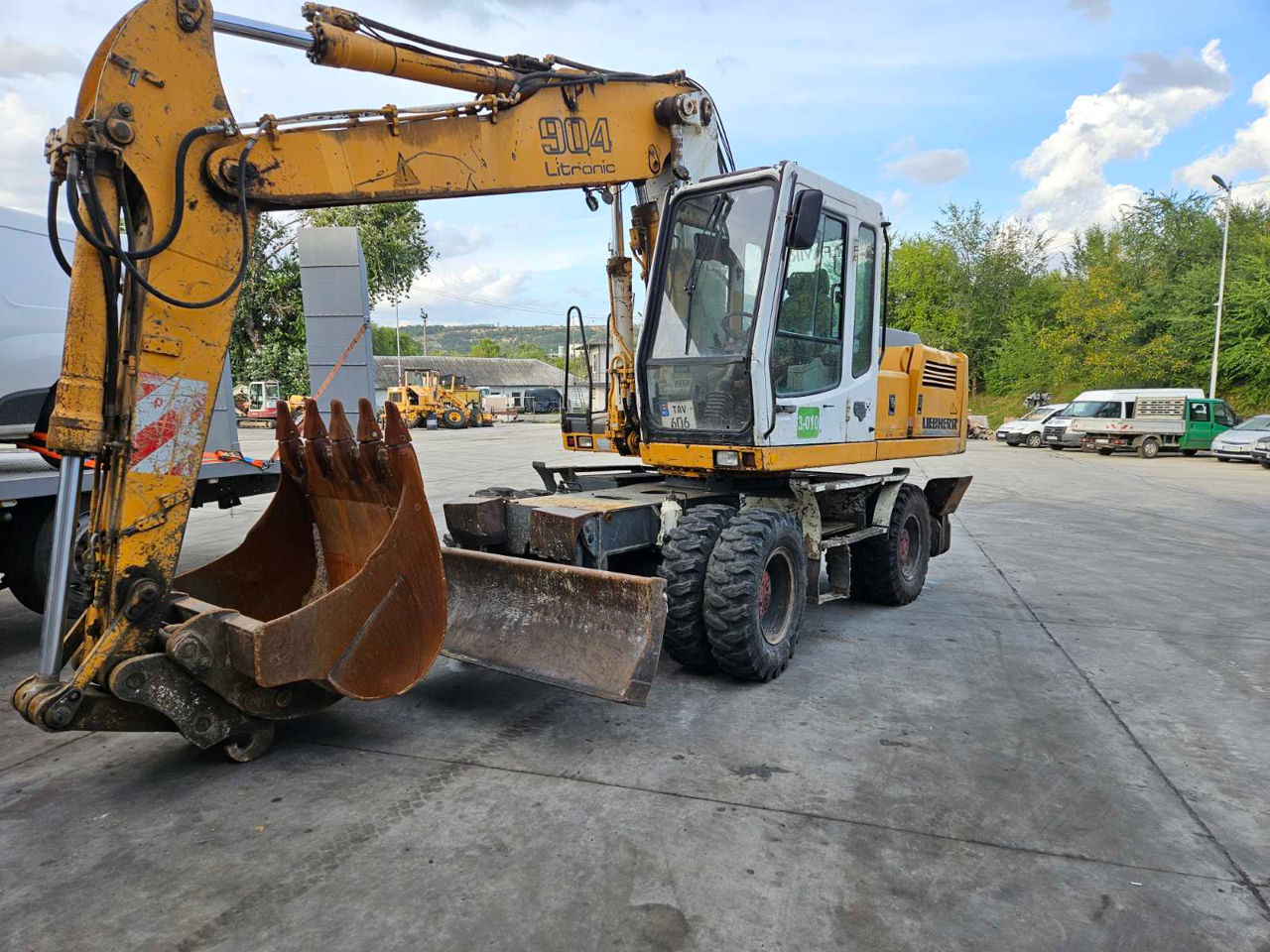 Excavator Liebherr 904 foto 0