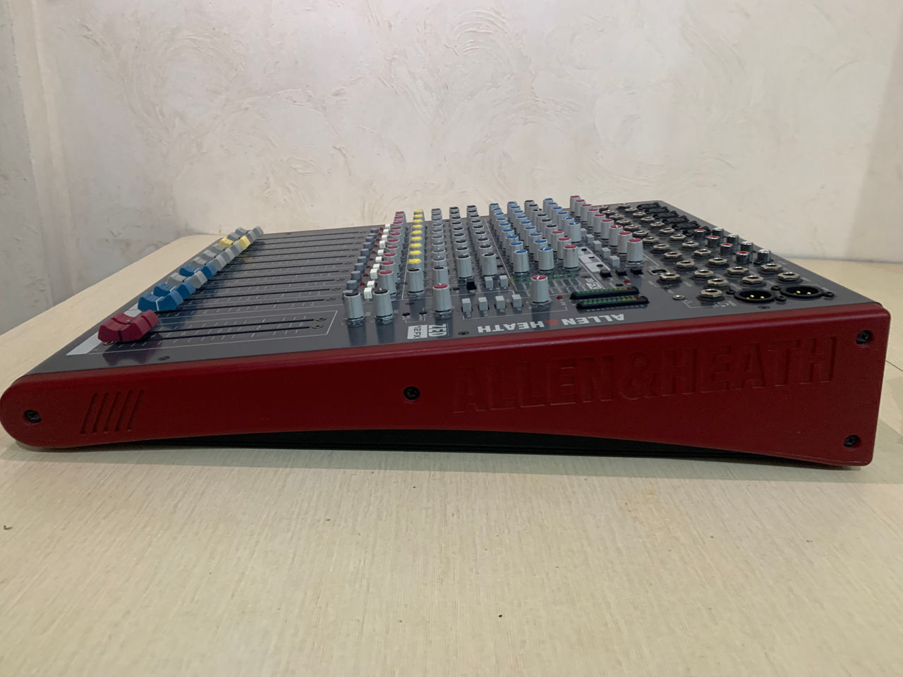 Allen&Heath Zed12FX