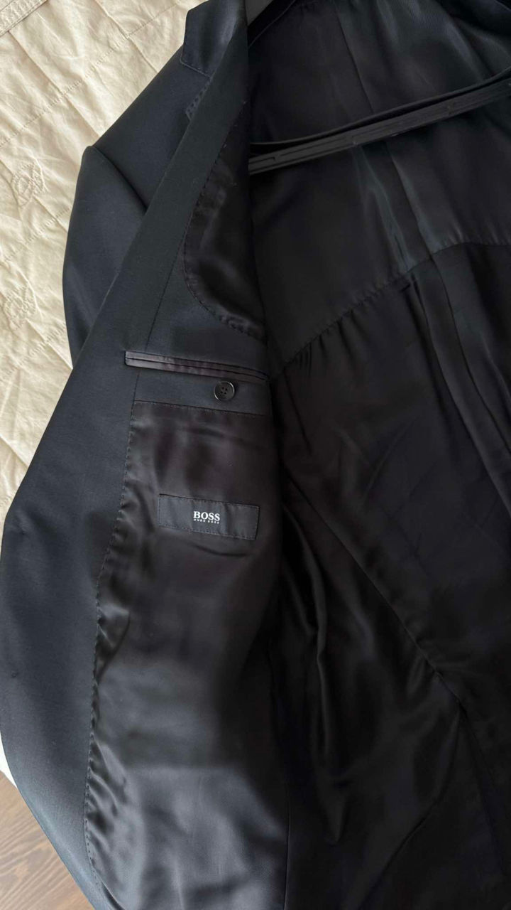 Sacou Hugo Boss new marimea L (50) foto 1