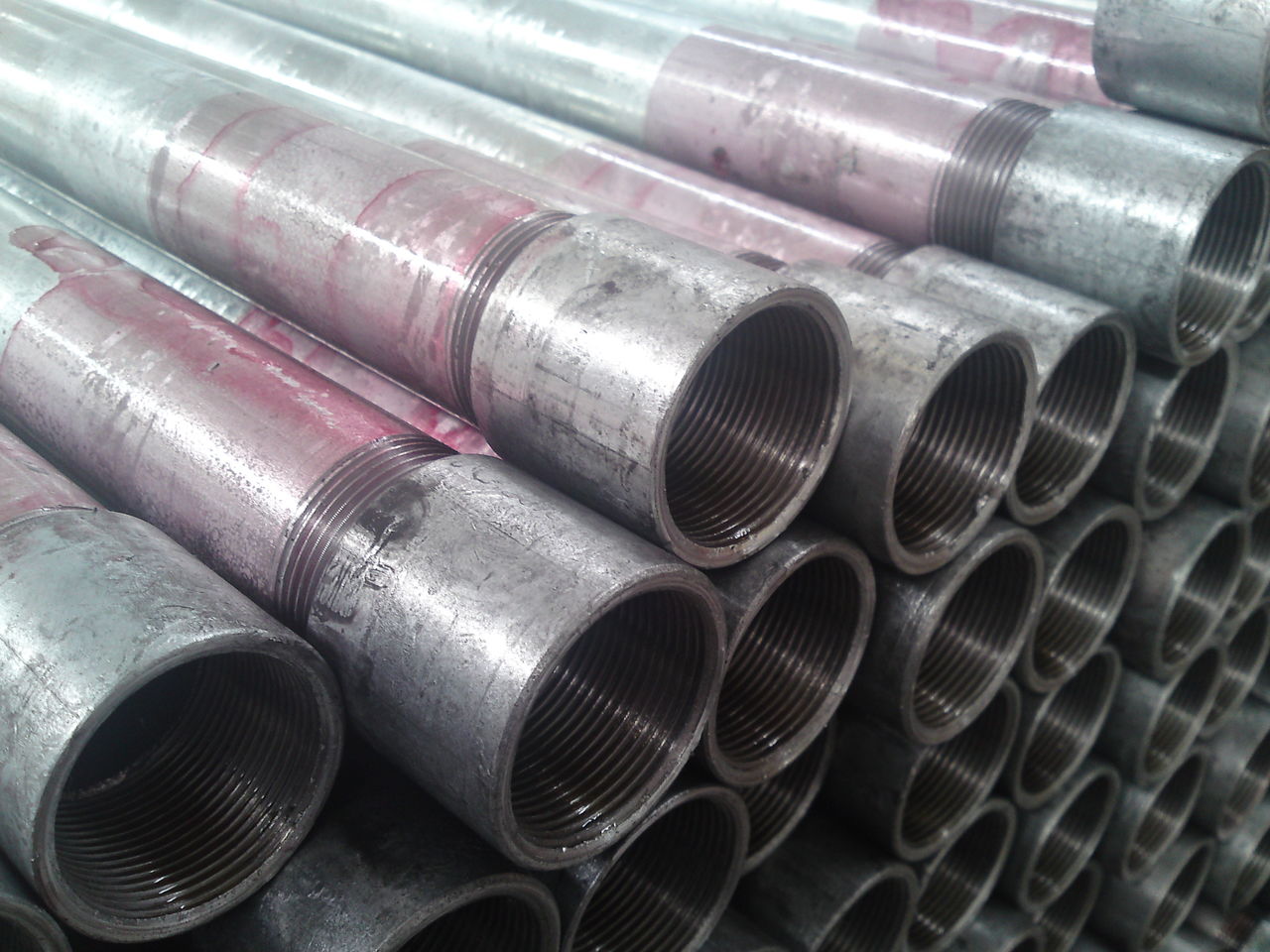 Трубы с муфтой горячая оцинковка