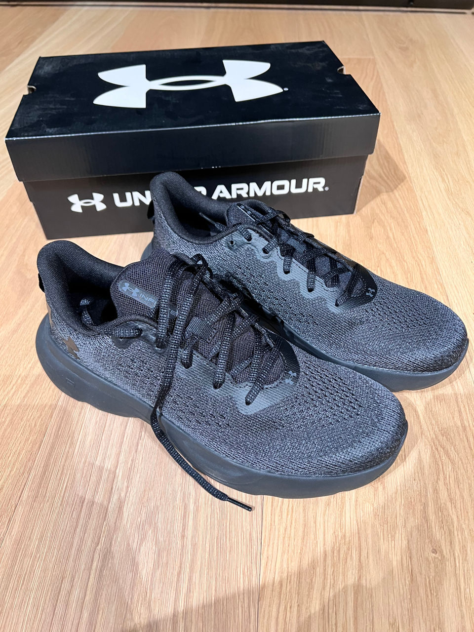 Кроссовки Under Armour foto 0