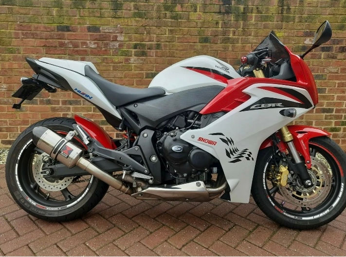 Honda CBR-600 foto 0