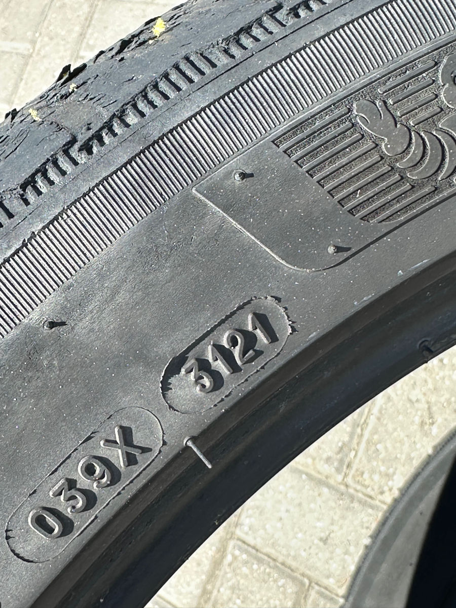 Michelin 275.35.19 foto 4