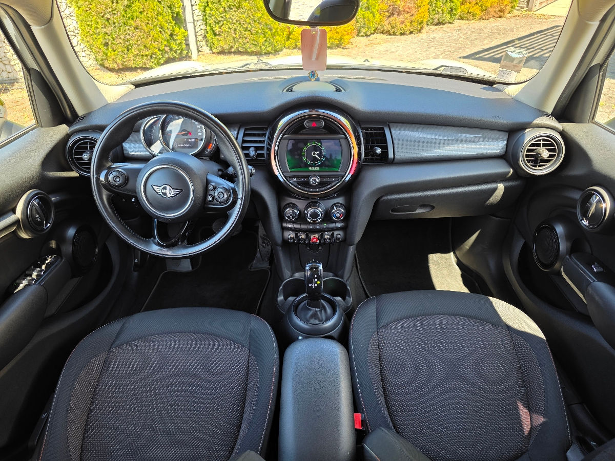 Mini Cooper фото 7
