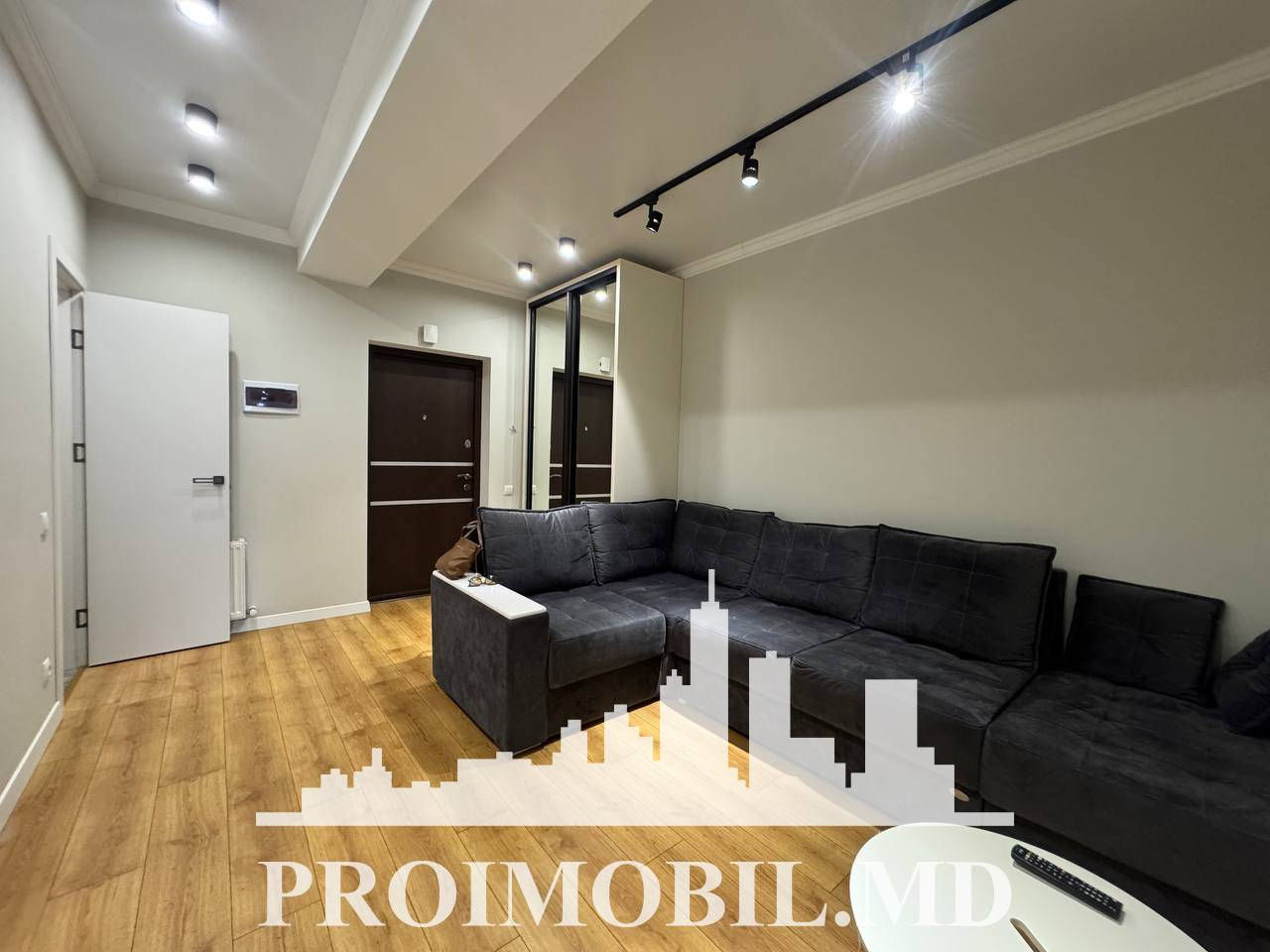 Apartament cu 2 camere, 58 m², Botanica, Chișinău foto 3