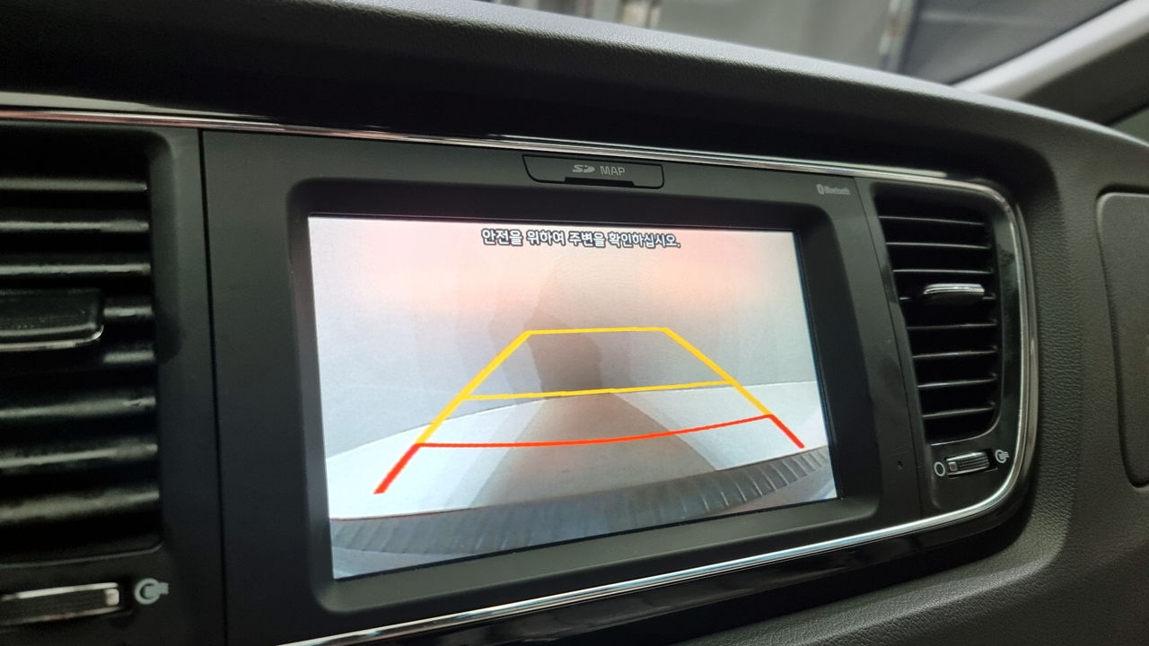 KIA Carnival foto 8