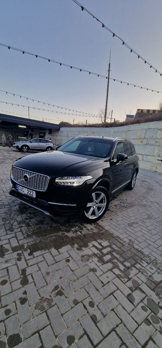 Volvo XC90 foto 0