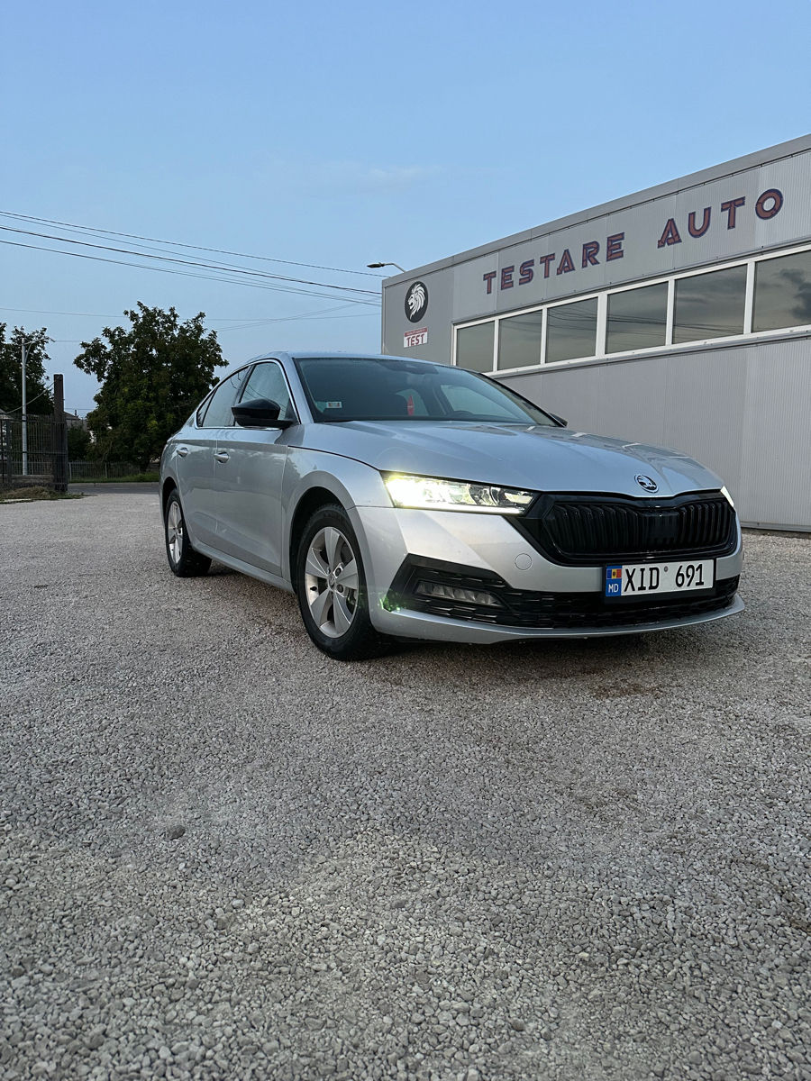 Skoda Octavia foto 1