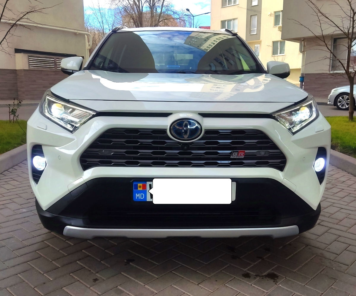 Toyota Rav 4 фото 0
