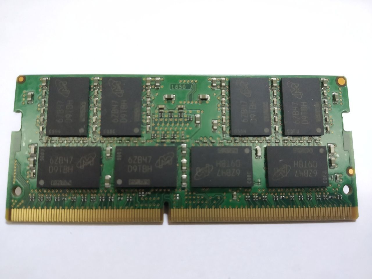 16 GB DDR4 2400 Mhz RAM