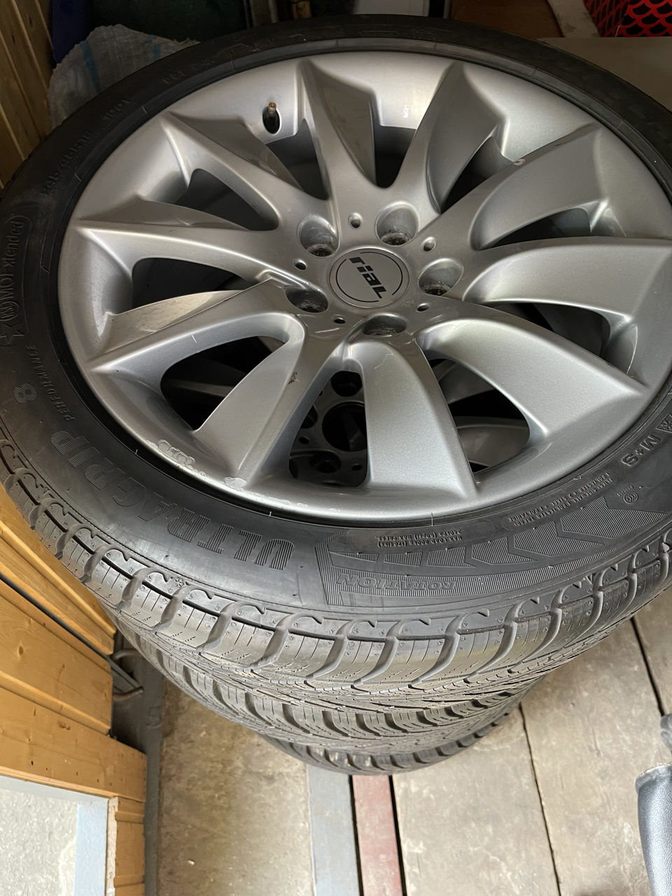 Goodyear 245 /45 R18 BMW