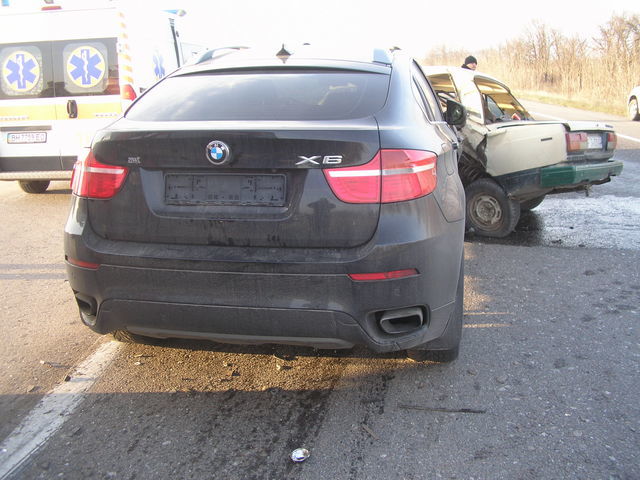 BMW X6 фото 3