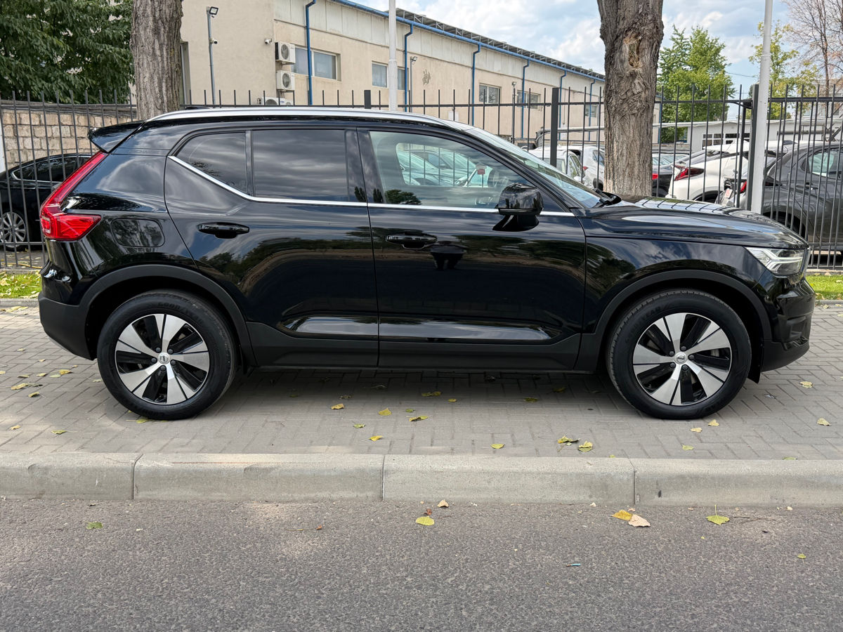 Volvo XC60 2021 photo 4