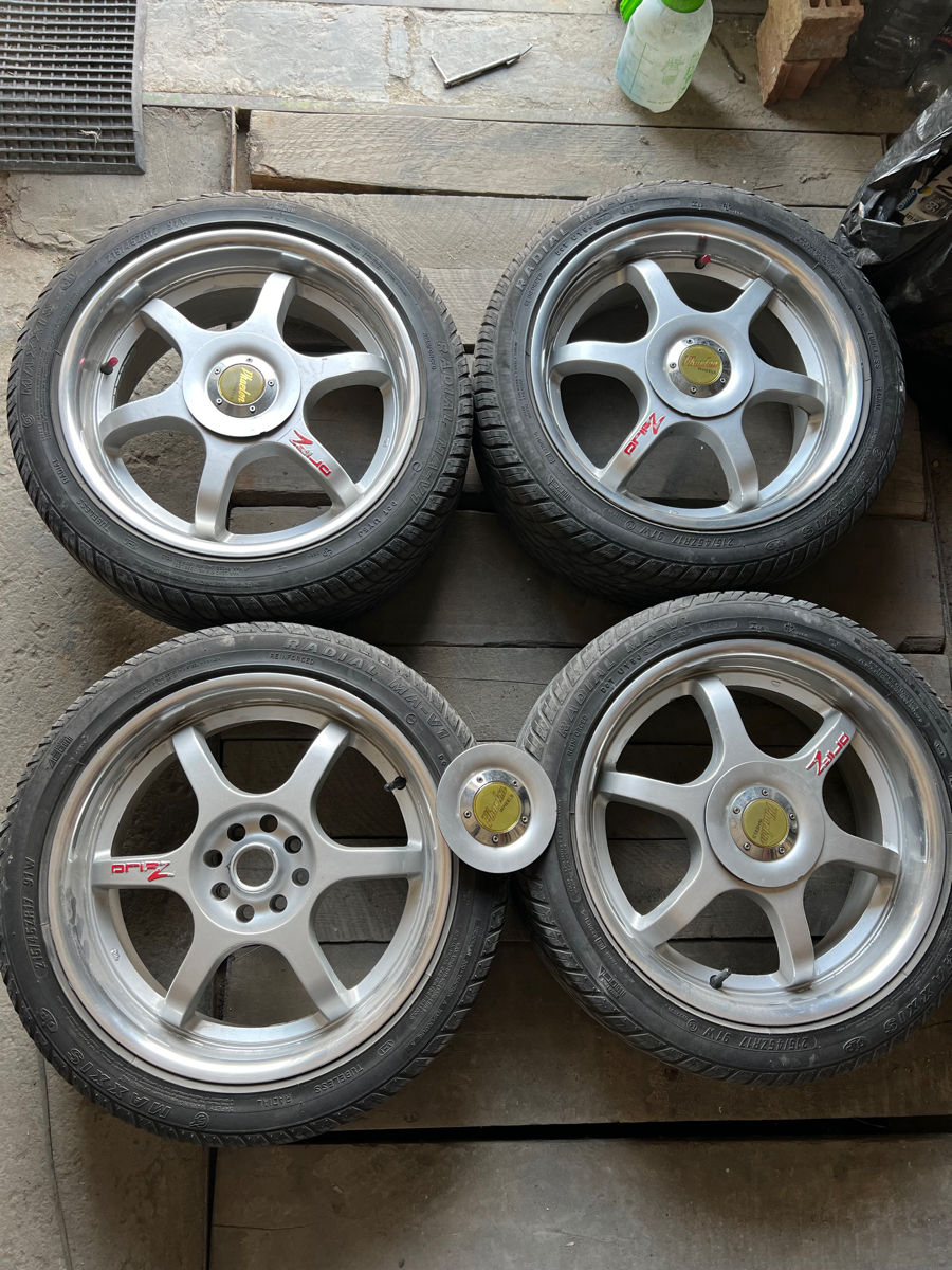 Продам диски с Шинами R17