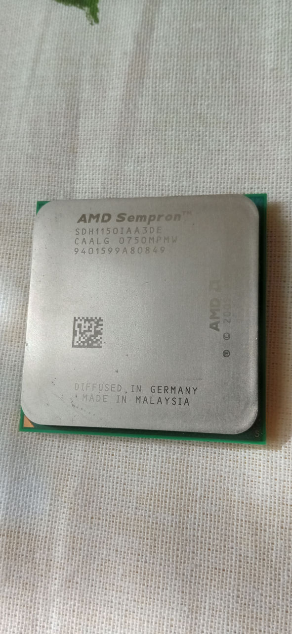 Продаю процессор AMD Sempron (2.0 GHz) фото 0