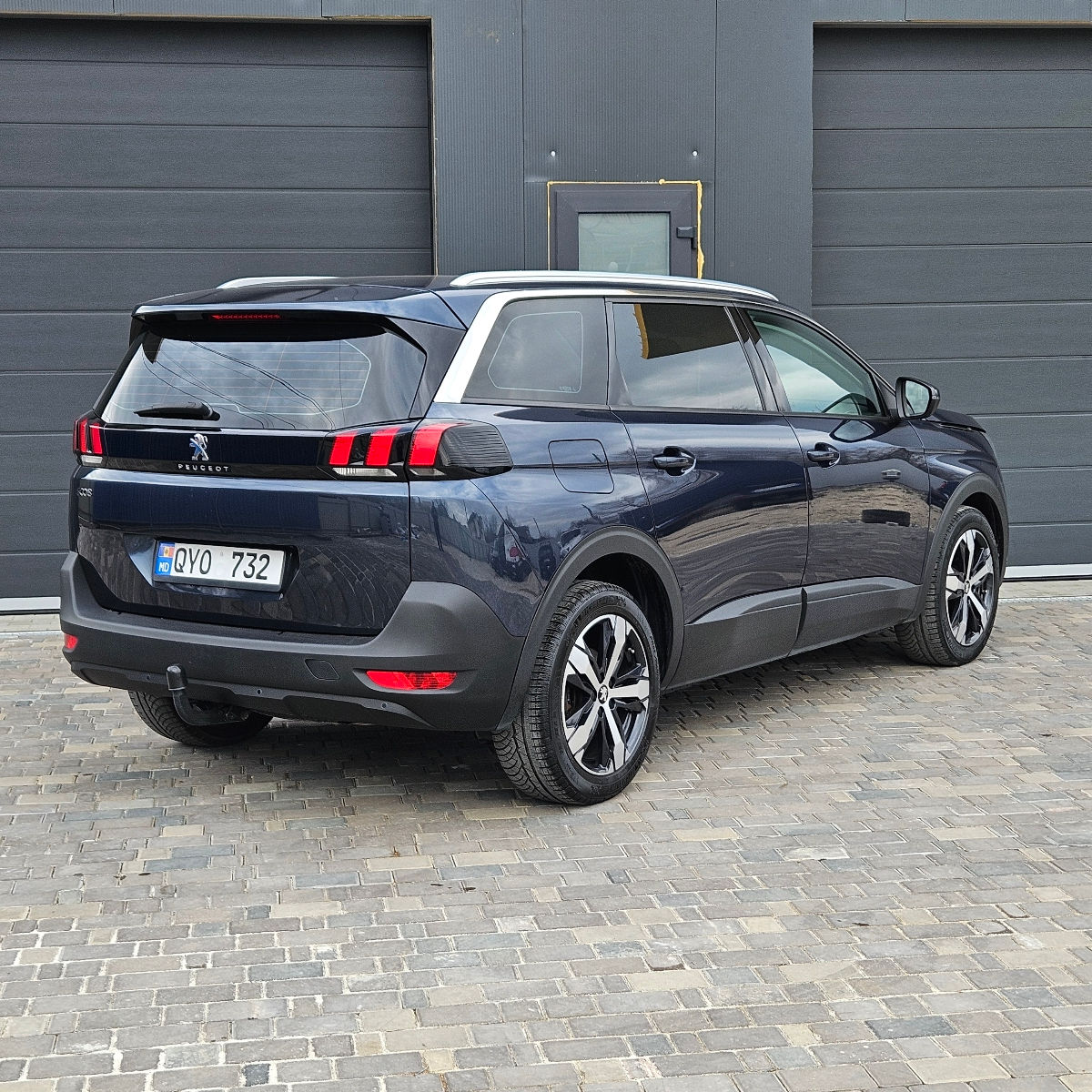 Peugeot 5008 фото 3
