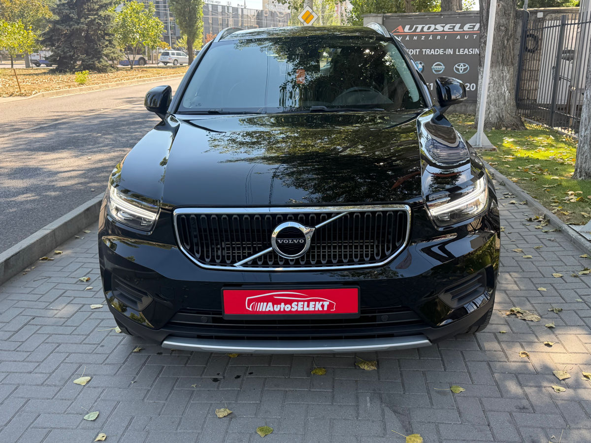 Volvo XC40 2020 photo 2