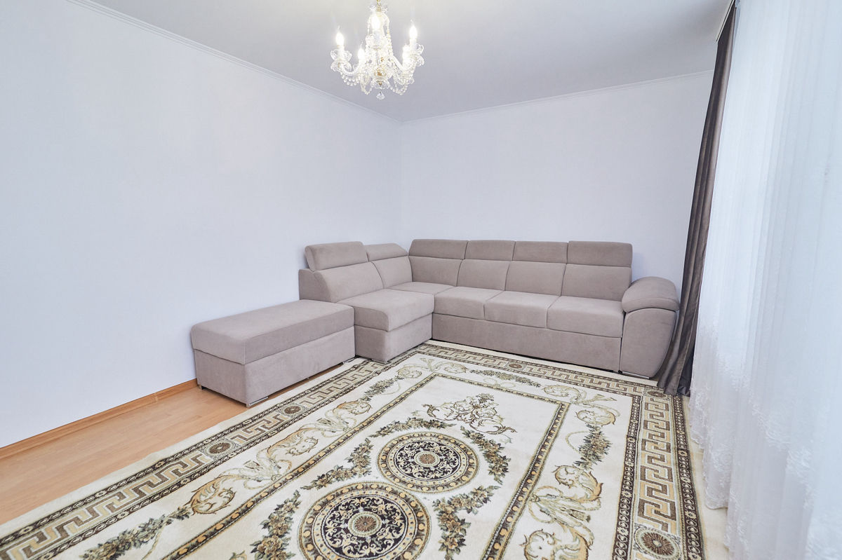 Apartament cu 5 camere sau mai multe, 154 m², Centru, Chișinău foto 1