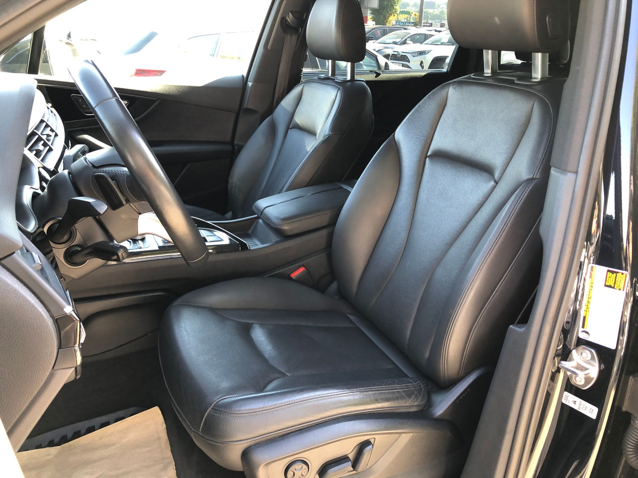 Audi Q7 фото 6