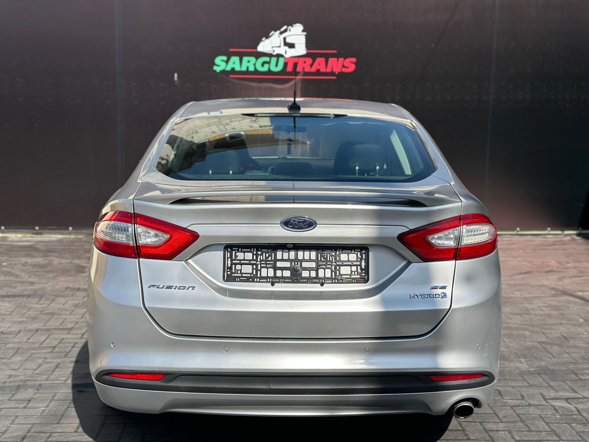 Ford Fusion foto 4