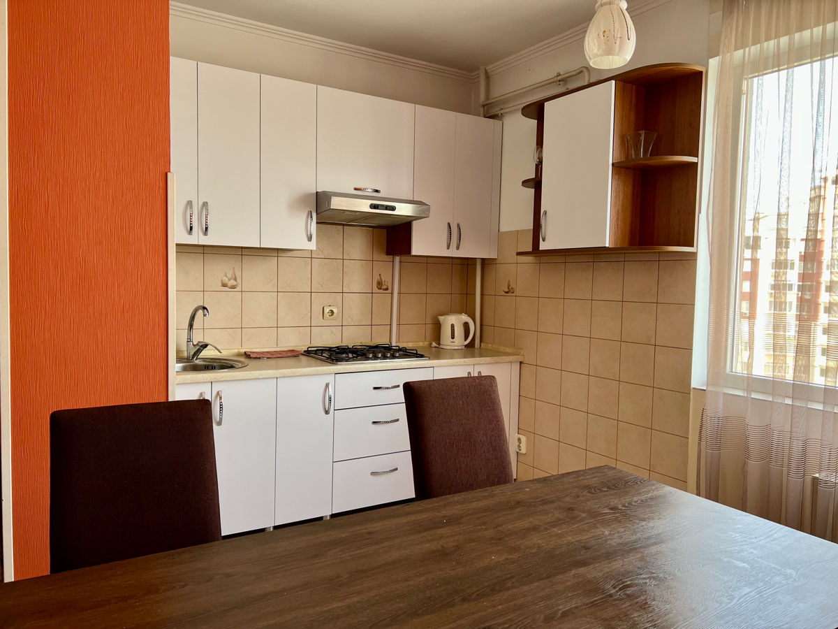 Apartament cu 1 cameră, 48 m², Centru, Chișinău foto 1