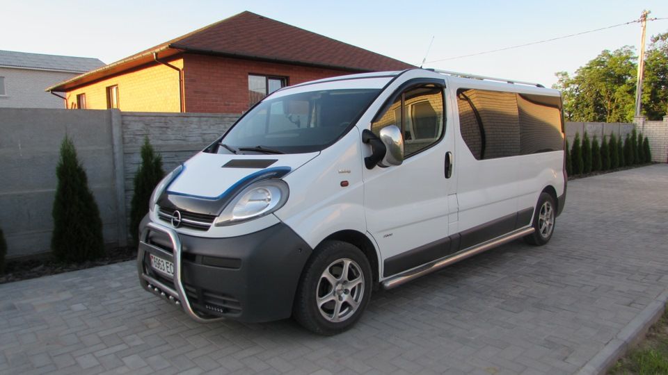 Opel Vivaro foto 2