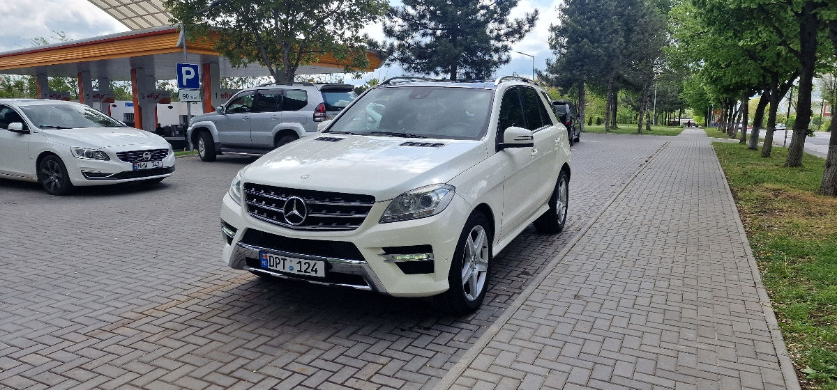 Mercedes M-Class foto 7