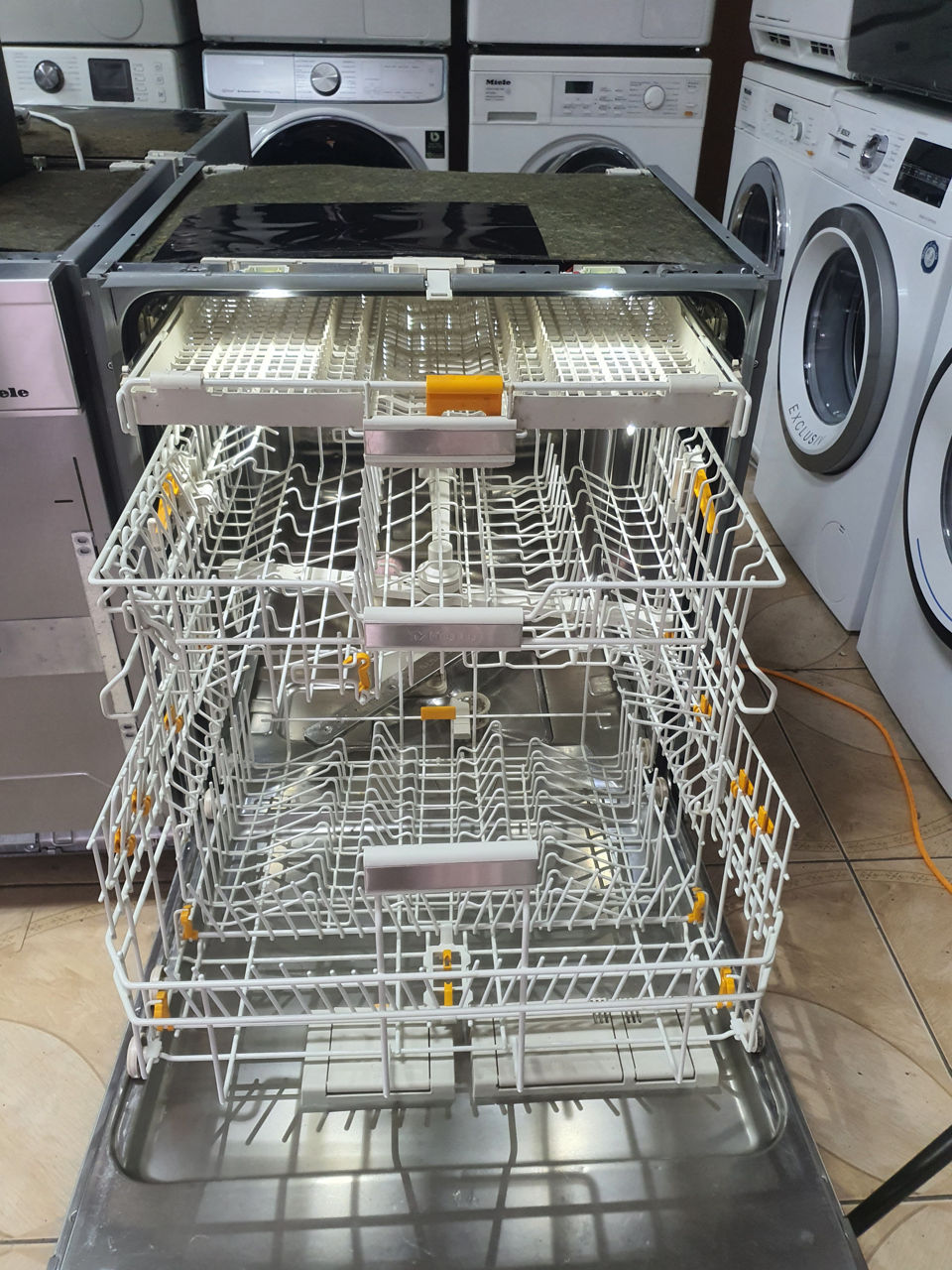 Miele G6572 SCVI mașină de spălat vase incorporabilă. foto 5
