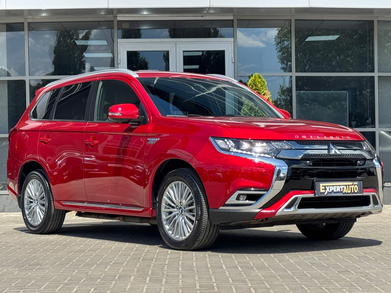 Mitsubishi Outlander — фото 3