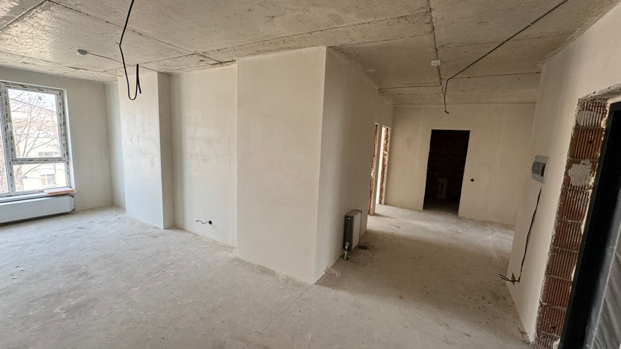 Se vinde Apartament  Or. Ungheni, str. Vasile Lupu  foto 4