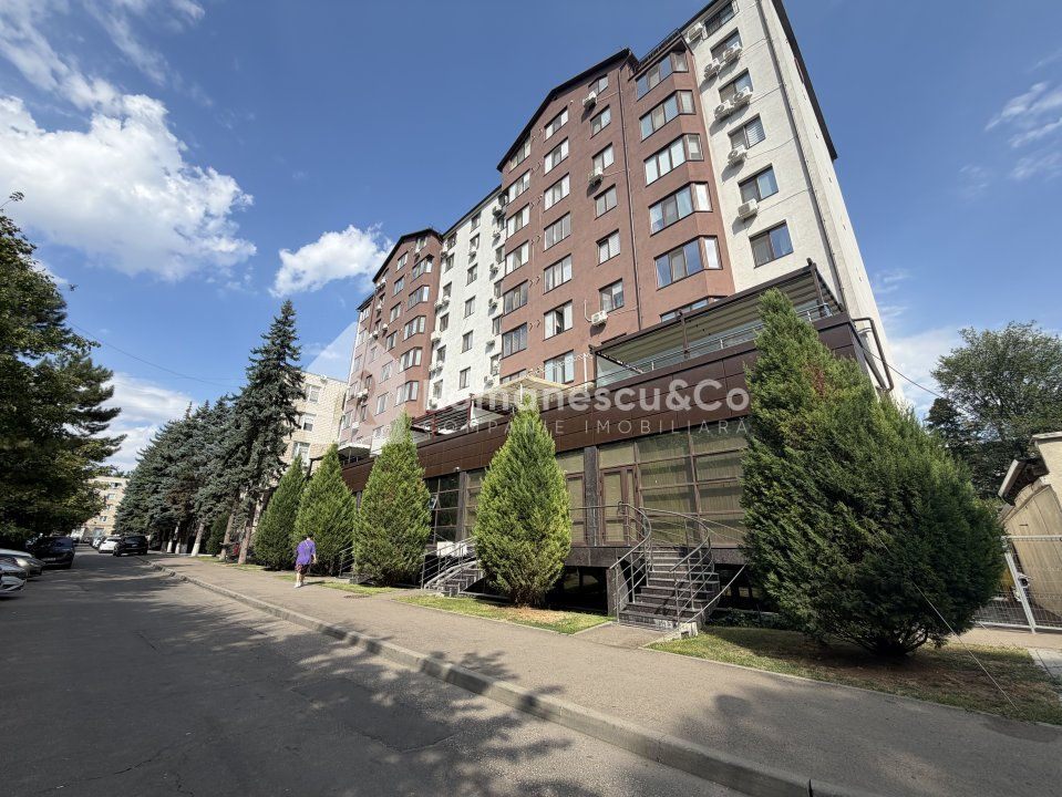 Râșcani, str. Miron Costin
