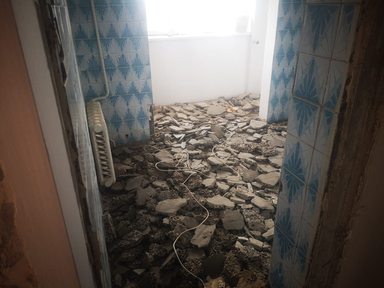 Taiere pereti, beton armat, asfalt  / demolari fundatii, plansee, pereti. foto 6