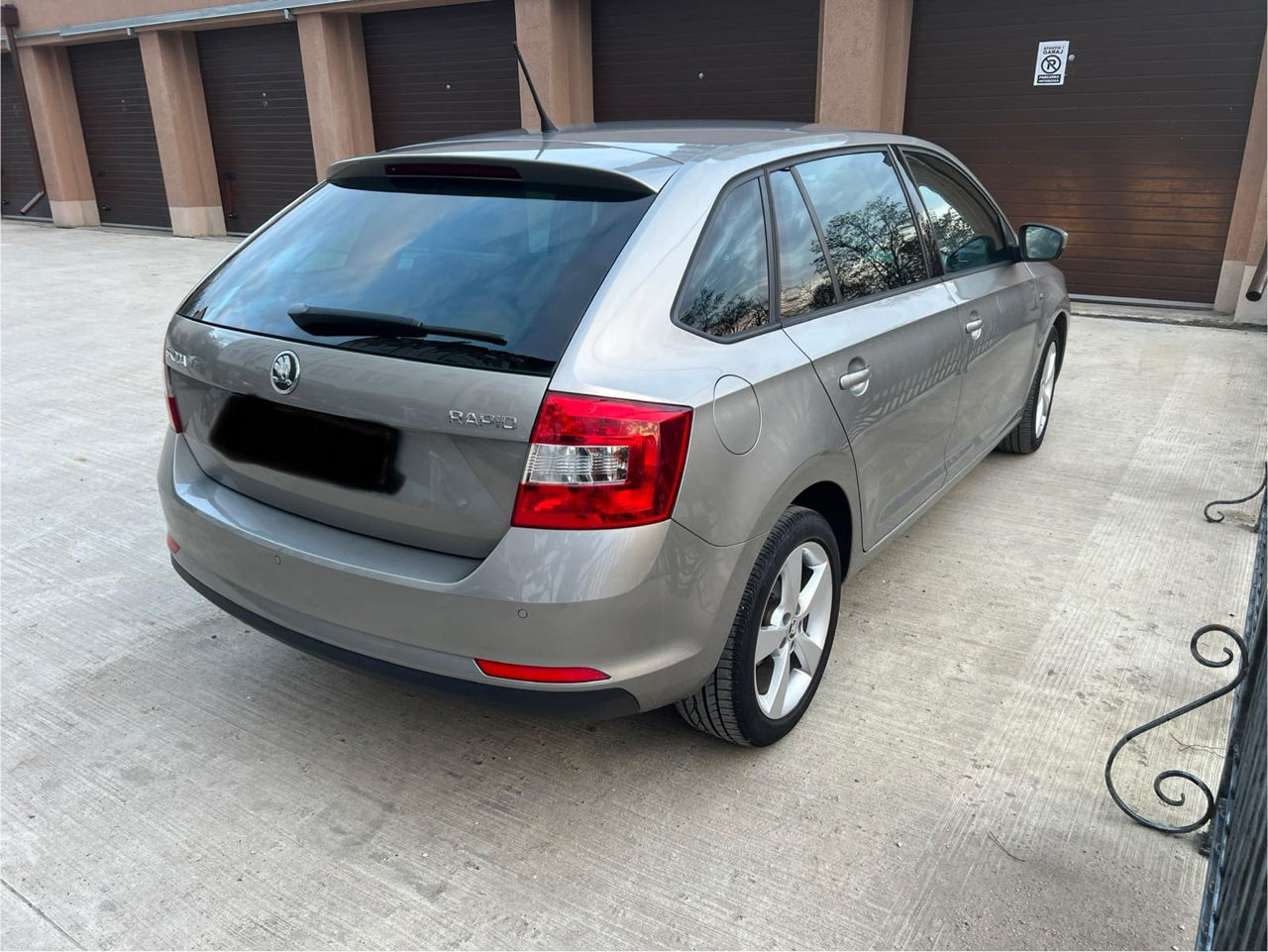 Chirie Auto la preț accesibil petru fiecare foto 14