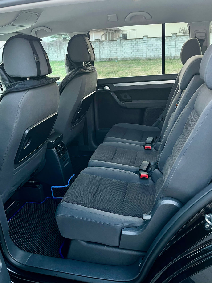 Volkswagen Touran фото 4