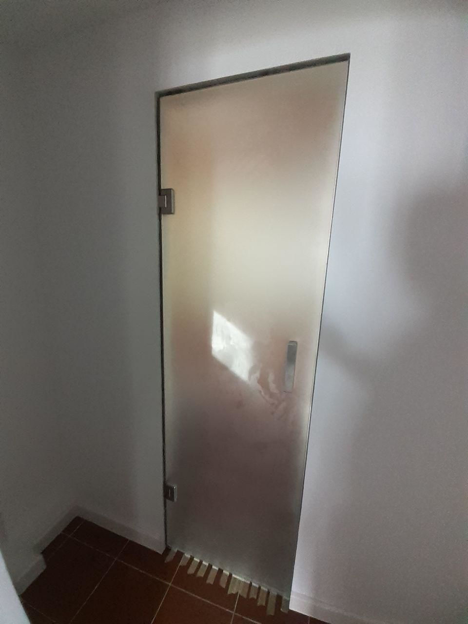 Usi de sticla , proiectare dupa marimi фото 0