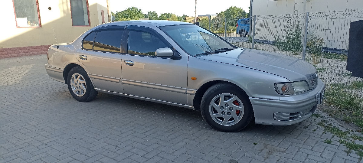 Nissan Maxima foto 0