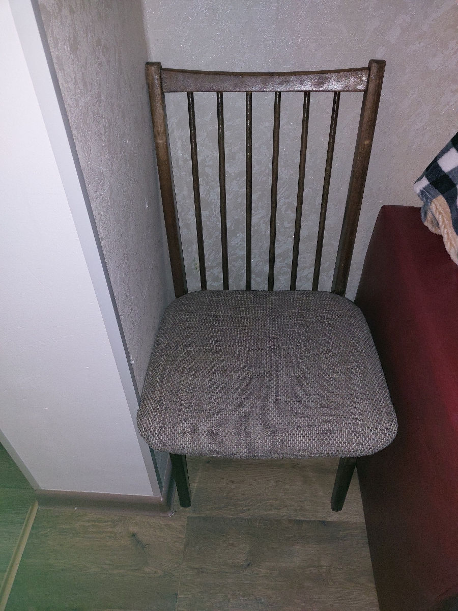 Продам стулья.