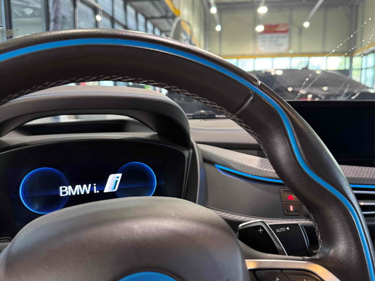 BMW i8 foto 5