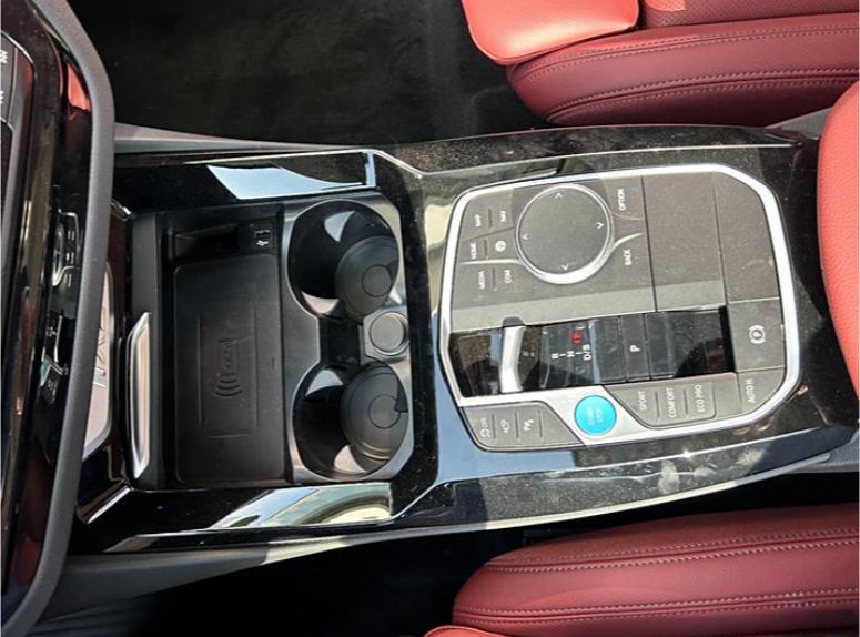 BMW iX3 фото 7
